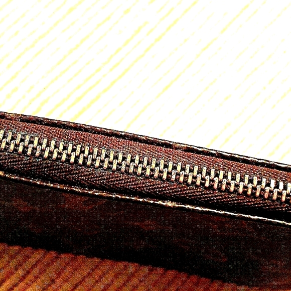 FINAL SALE AUTHENTIC Louis Vuitton Pochette Accessories NM - Picture 7 of 15